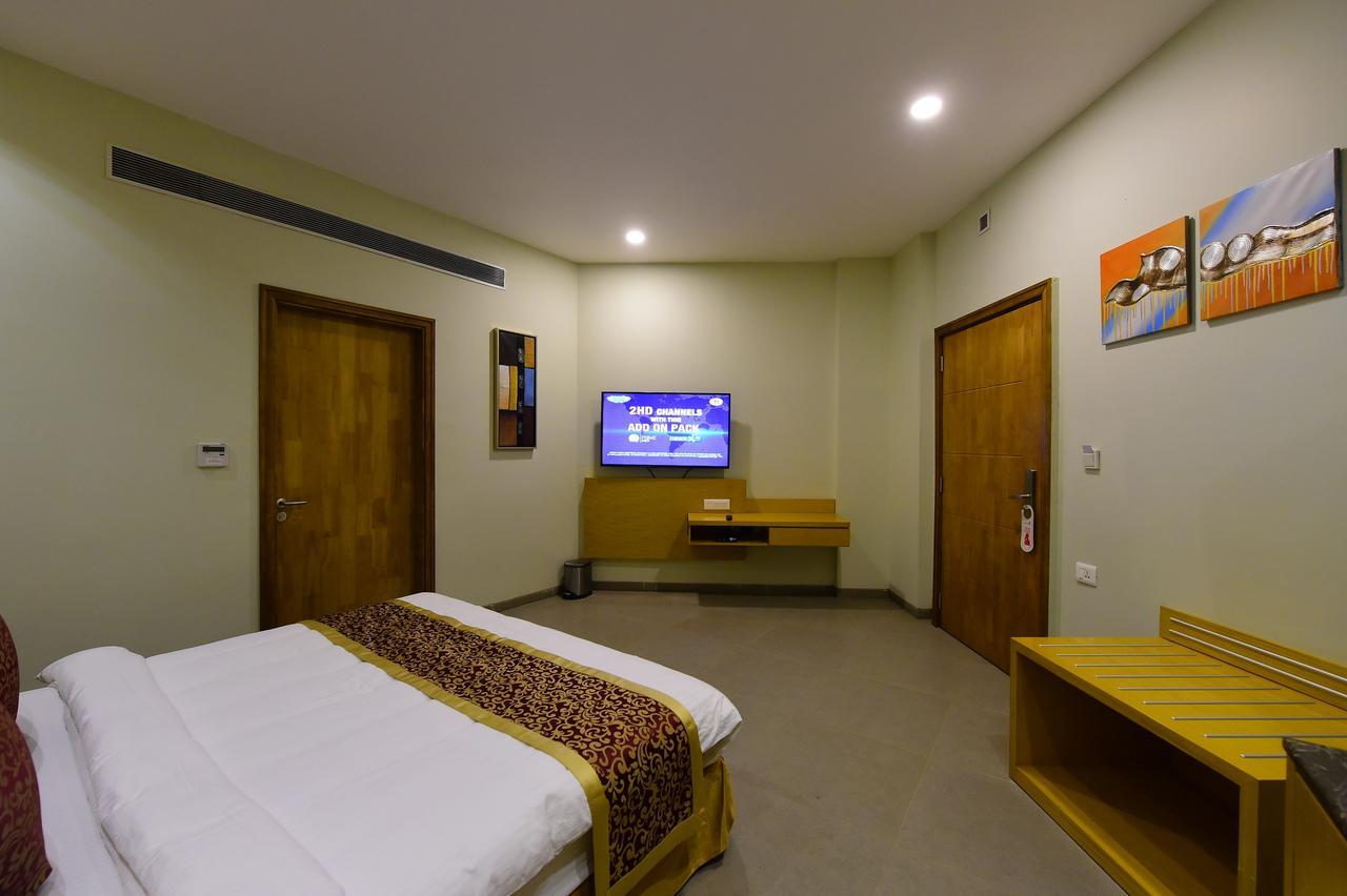 Hotel H - Sandhill Hotels Private Limited Ānand Exterior foto