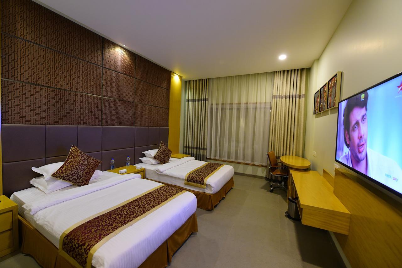 Hotel H - Sandhill Hotels Private Limited Ānand Exterior foto